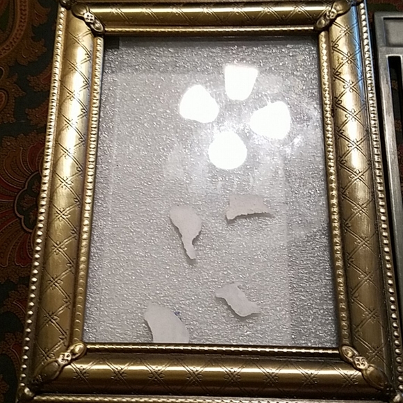 Picture frames - Picture 2 of 5